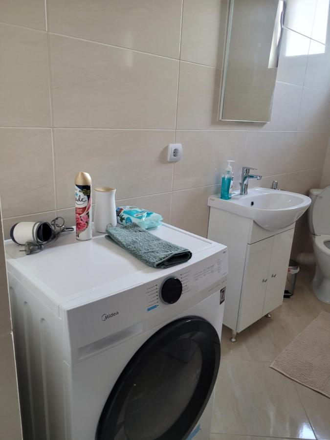 Appartement Amparo à Satu Mare Extérieur photo